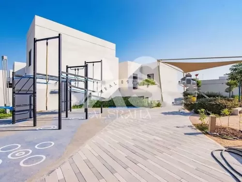 Résidentiel Propriété prête 4 chambres U / f Villa autonome  à vendre au Île de Yas , Abou Dhabi #50919 - 1  image 