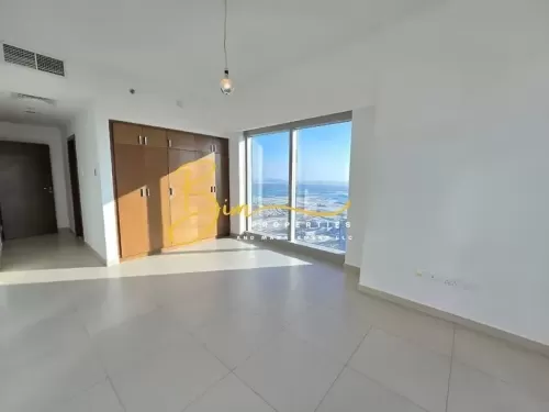 Residential Ready Property 3 Bedrooms U/F Apartment  for rent in Abu Dhabi #51402 - 1  image 