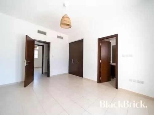 Residential Ready Property 2 Bedrooms U/F Standalone Villa  for rent in Arabian Ranches , Dubai #51458 - 1  image 