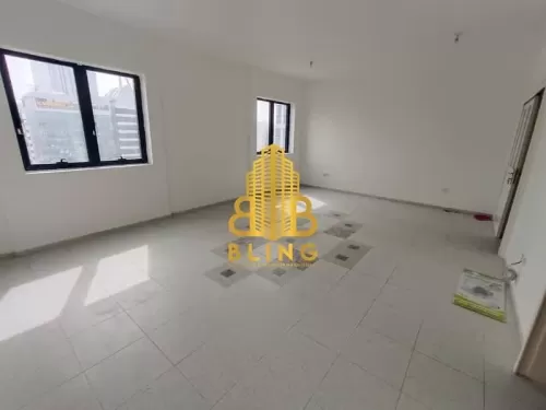 Residential Ready Property 4 Bedrooms U/F Apartment  for rent in Abu Dhabi #51506 - 1  image 