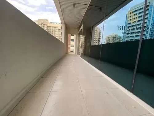 Résidentiel Propriété prête 2 chambres U / f Appartement  a louer au Cité sportive de Dubaï , Dubai #51831 - 1  image 