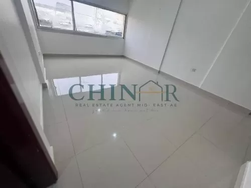 Residential Ready Property 3 Bedrooms U/F Apartment  for rent in Dubai #52090 - 1  image 