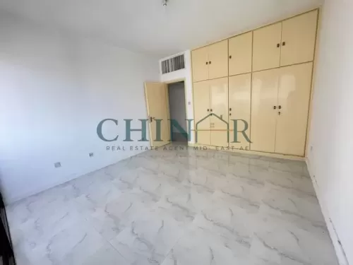 Residential Ready Property 2 Bedrooms U/F Apartment  for rent in Dubai #52091 - 1  image 