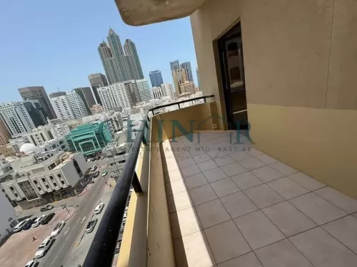 住宅 就绪物业 3 间卧室 U/F 公寓  出租 在 Dubai #52104 - 1  image 