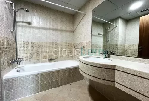 yerleşim Hazır Mülk 2 yatak odası U/F Apartman  kiralık içinde Dubai Yat Limanı , Dubai #52214 - 1  image 