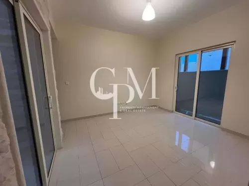 Residential Ready Property 4 Bedrooms U/F Standalone Villa  for rent in Dubai #52402 - 1  image 