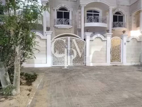 Residential Ready Property 7 Bedrooms U/F Standalone Villa  for rent in Dubai #52425 - 1  image 