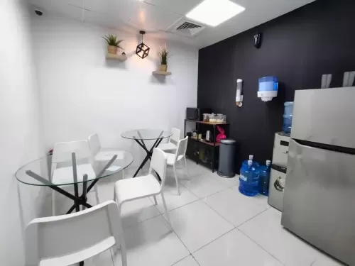 Reklam Hazır Mülk F/F Ofis  kiralık içinde El Quoz , Dubai #52598 - 1  image 