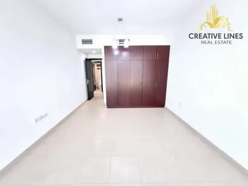 Residential Ready Property 1 Bedroom U/F Apartment  for rent in Al Mamzar , Dubai #53065 - 1  image 