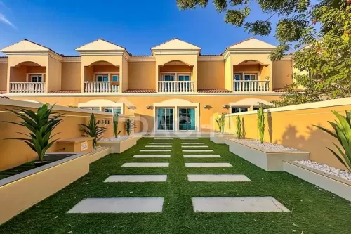 Résidentiel Propriété prête 2 chambres U / f Maison de ville  à vendre au Dubai #53172 - 1  image 