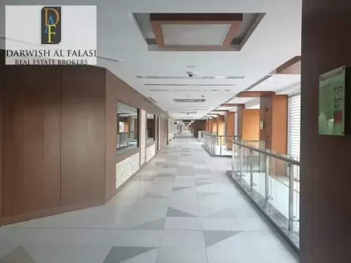 Residential Ready Property 1 Bedroom S/F Apartment  for rent in Business Bay , Dubai #53271 - 1  image 