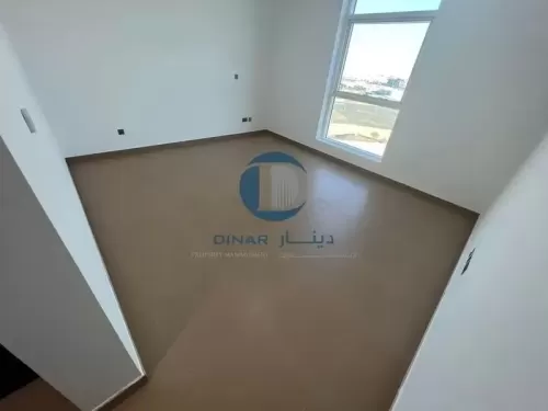 Residential Ready Property 2 Bedrooms U/F Apartment  for rent in Abu Dhabi #53518 - 1  image 