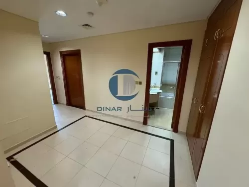 Residential Ready Property 3 Bedrooms U/F Apartment  for rent in Al Mushrif , Abu Dhabi #53562 - 1  image 