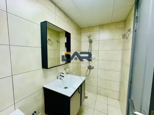 Résidentiel Propriété prête 2 chambres U / f Appartement  a louer au Cité Mohamed Ben Zayed , Abou Dhabi #53831 - 1  image 