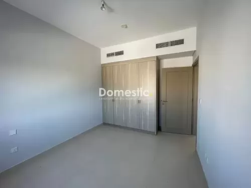 Residential Ready Property 3 Bedrooms U/F Townhouse  for rent in Dubai #54033 - 1  image 