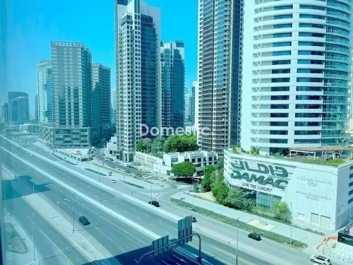 Reklam Hazır Mülk U/F Ofis  kiralık içinde İş Körfezi , Dubai #54058 - 1  image 