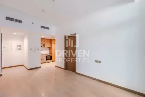 Residential Ready Property 1 Bedroom U/F Apartment  for rent in Dubai #54065 - 1  image 