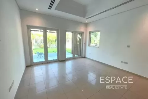 Résidentiel Propriété prête 4 chambres U / f Villa autonome  à vendre au Dubai #54755 - 1  image 