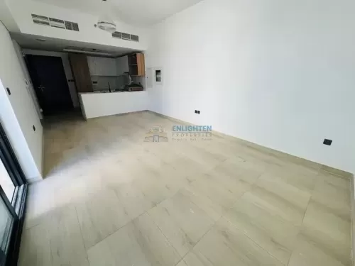 Residencial Listo Propiedad 1 dormitorio U / F Apartamento  alquiler en Círculo del pueblo de Jumeirah , Dubai #55545 - 1  image 