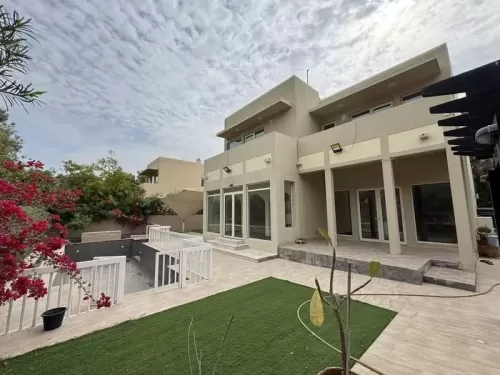 Résidentiel Propriété prête 3 chambres U / f Villa autonome  a louer au Dubai #55575 - 1  image 