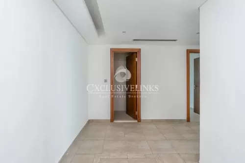 Residential Ready Property 2 Bedrooms U/F Apartment  for sale in Palm Jumeirah , Dubai #55756 - 1  image 