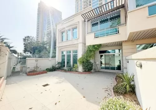 Residential Ready Property 3 Bedrooms U/F Standalone Villa  for rent in Dubai Marina , Dubai #56149 - 1  image 