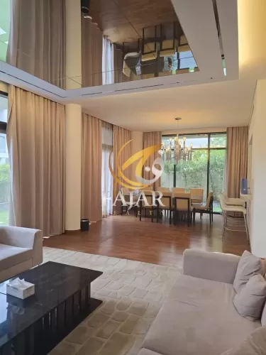 yerleşim Hazır Mülk 5 Yatak Odası U/F Müstakil Villa  satılık içinde Dubai #56555 - 1  image 