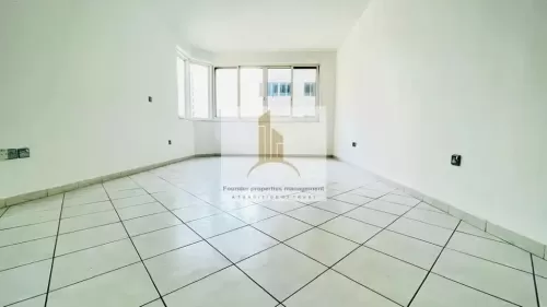 yerleşim Hazır Mülk 3 yatak odası U/F Apartman  kiralık içinde Abu Dabi #56645 - 1  image 