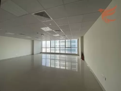 Kommerziell Klaar eigendom U/F Büro  zu vermieten in Dubai #56776 - 1  image 