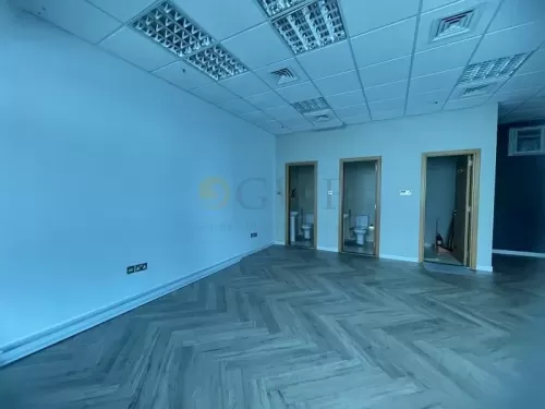 Kommerziell Klaar eigendom U/F Büro  zu vermieten in Dubai #56933 - 1  image 