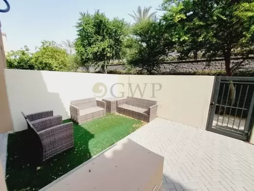 yerleşim Hazır Mülk 4 Yatak Odası U/F Müstakil Villa  satılık içinde Dubai #56943 - 1  image 