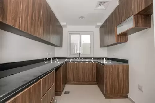 yerleşim Plan Dışı 3 yatak odası U/F Müstakil Villa  satılık içinde Dubai Tepeleri , Dubai #57208 - 1  image 