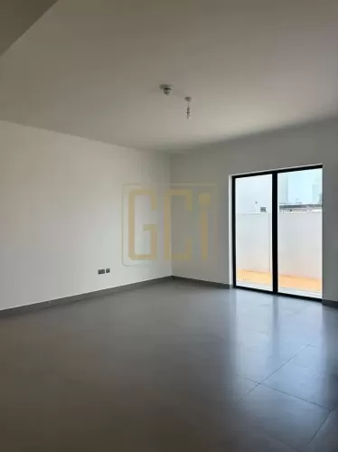 Residential Ready Property 3 Bedrooms U/F Townhouse  for rent in Yas Island , Abu Dhabi #57386 - 1  image 