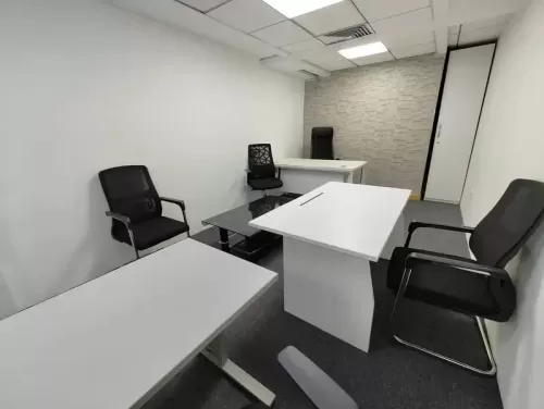 Kommerziell Klaar eigendom F/F Büro  zu vermieten in Deira , Dubai #57480 - 1  image 