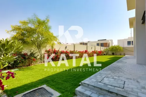 yerleşim Hazır Mülk 4 Yatak Odası U/F Müstakil Villa  satılık içinde Abu Dabi #60407 - 1  image 
