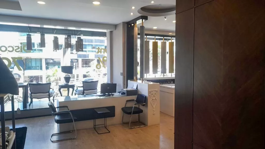 Commercial Propriété prête U / f Boutique  à vendre au Beyrouth #60422 - 11  image 
