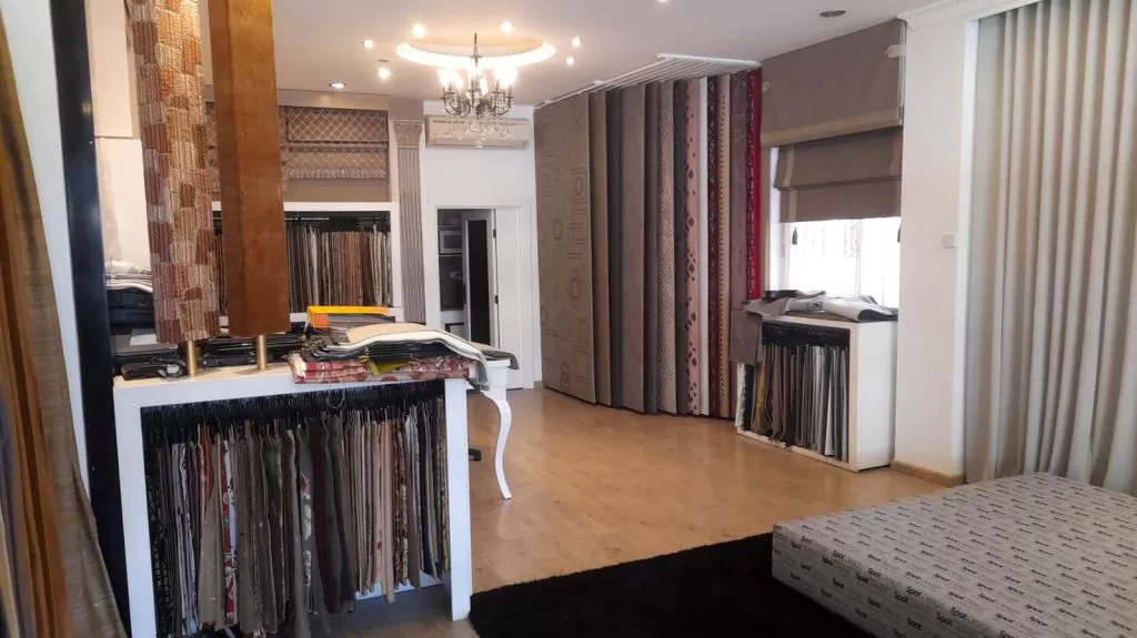 Commercial Propriété prête U / f Boutique  à vendre au Beyrouth #60422 - 10  image 