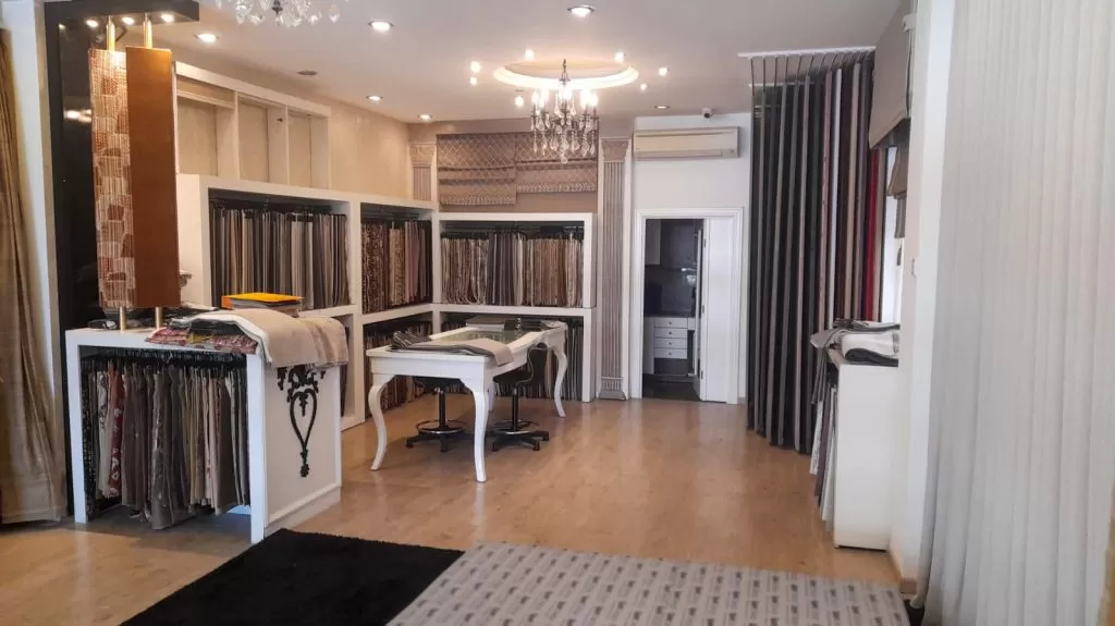 Commercial Propriété prête U / f Boutique  à vendre au Beyrouth #60422 - 9  image 