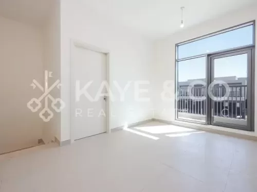 سكني عقار جاهز 3 غرف  غير مفروش مجمع فيلل  للإيجار في دبي #60452 - 1  صورة 