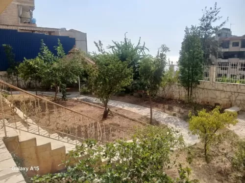 سكني عقار جاهز 6 + غرفة خادمة غير مفروش فيلا  للبيع في قضاء عاليه #60741 - 1  صورة 
